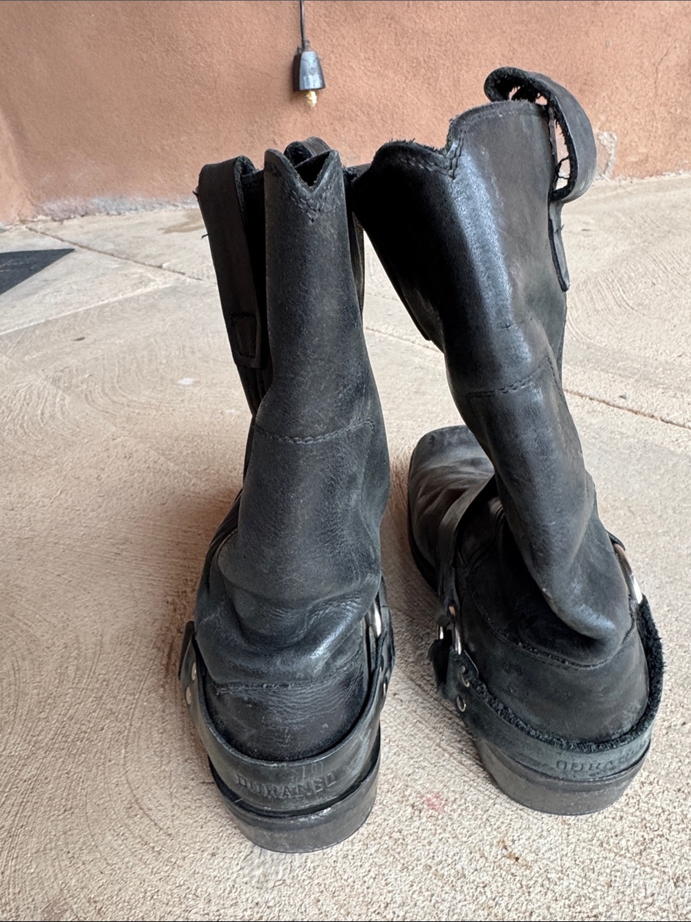 Men's Black Leather biker Boots - Picture 3 of 3
